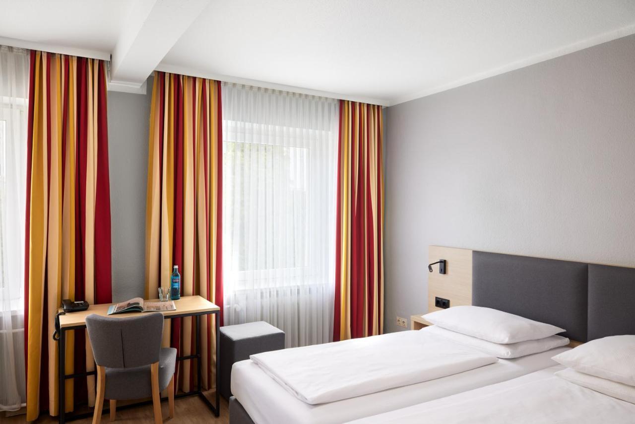 Hotel Central Гамбург Экстерьер фото